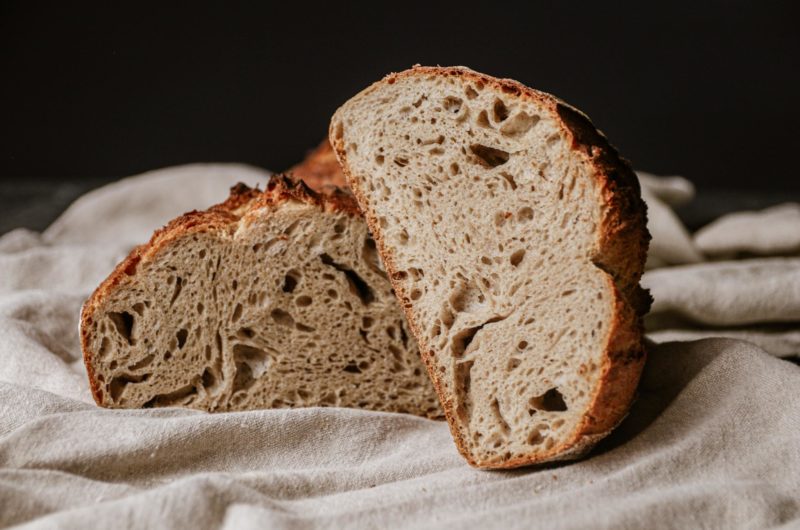 Alternatives Weizensauerteigbrot